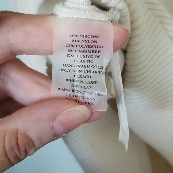 Ann Taylor Office cashmere blend sweater NWT medium - Picture 3 of 7